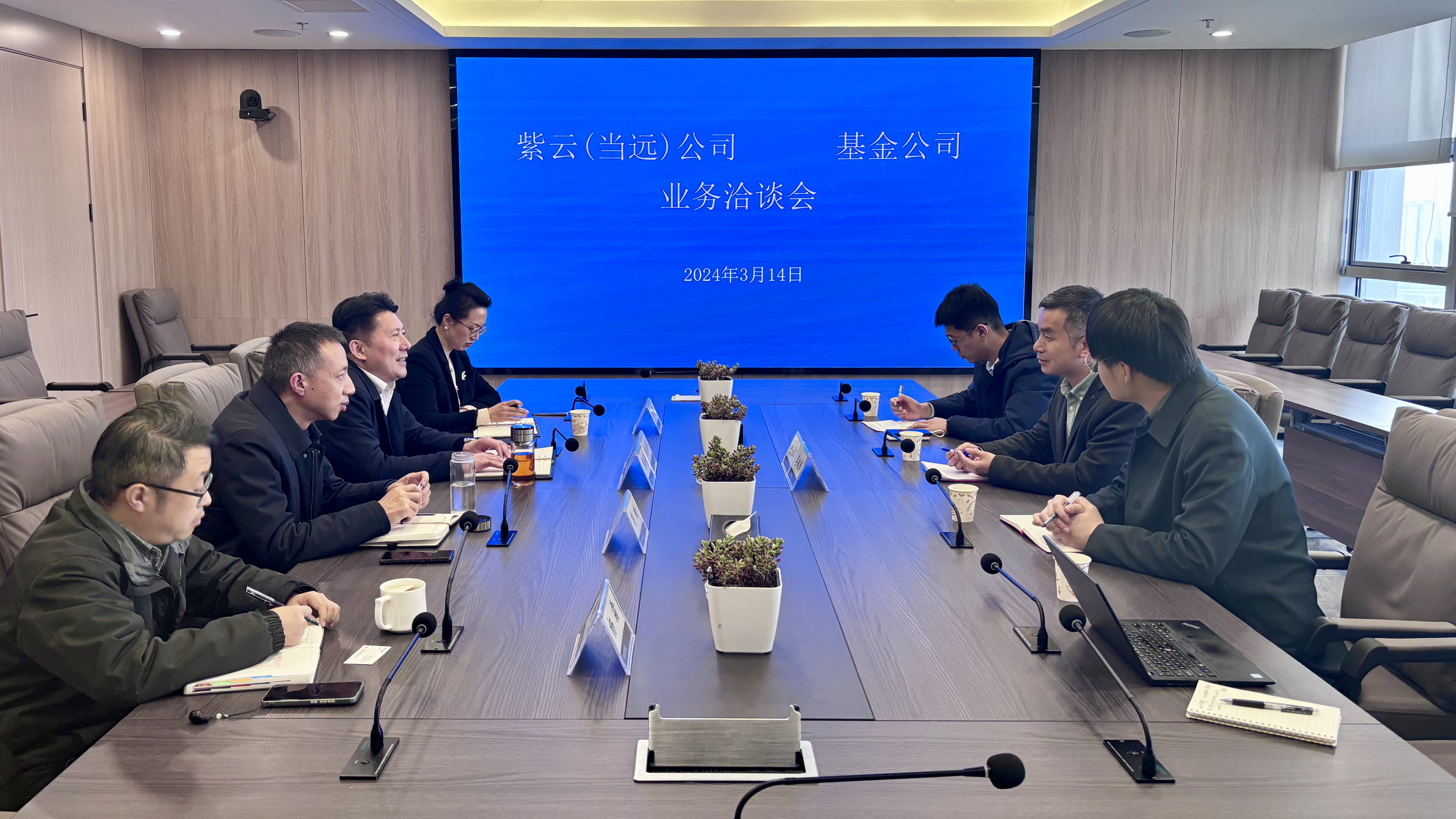 ��yun�����������