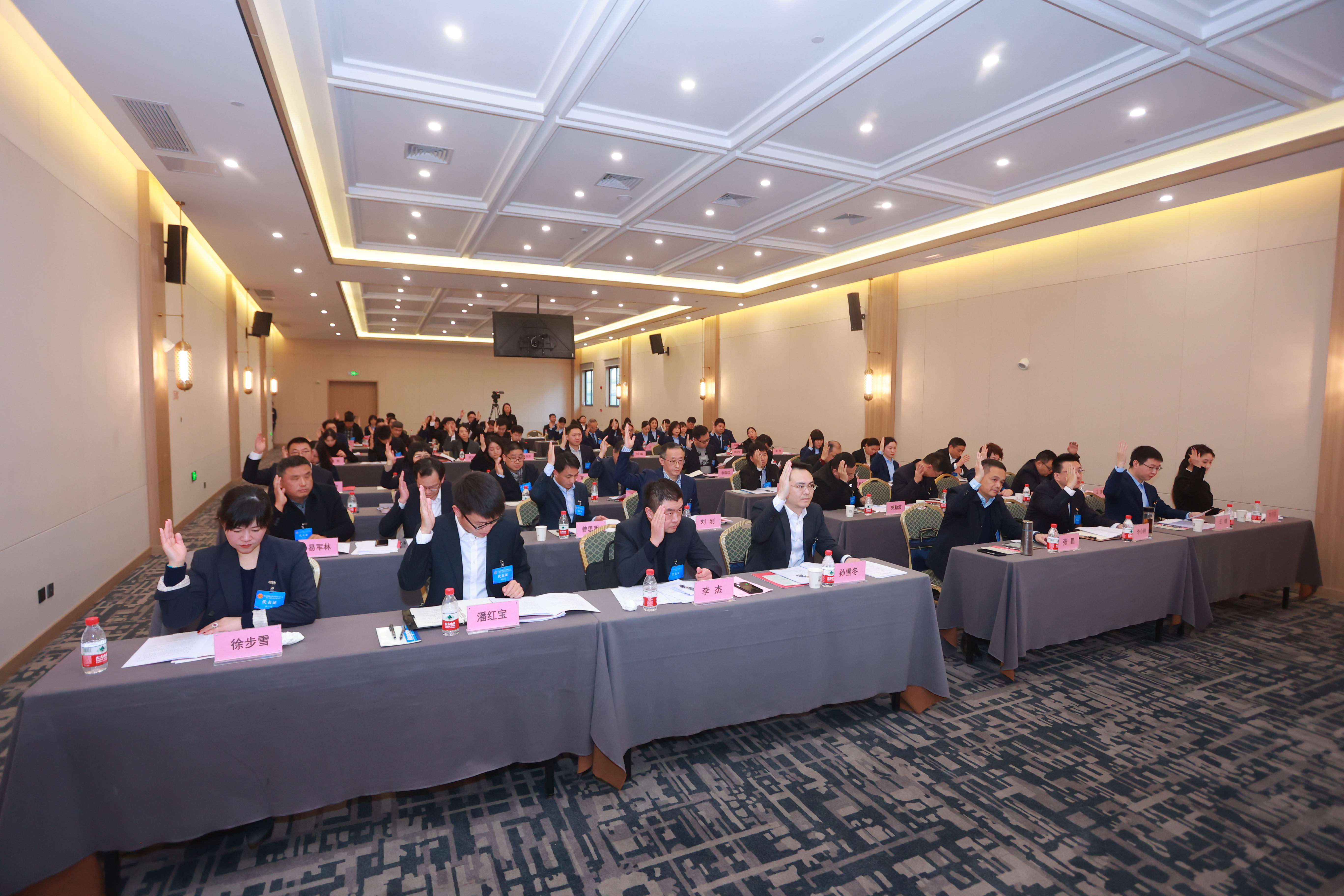 ��yun�����������