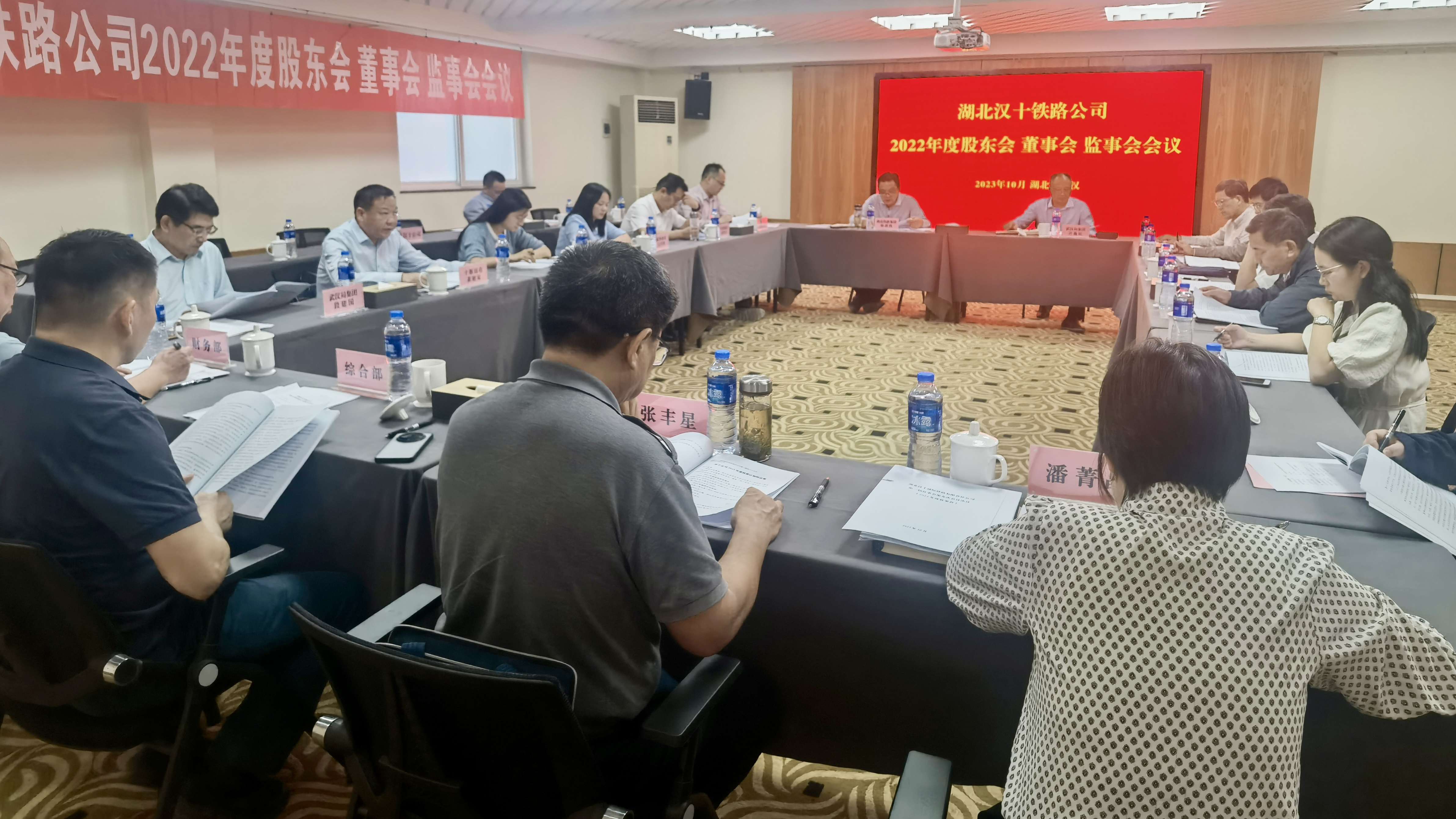 ��yun�����������