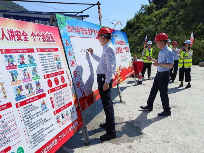 ��yun�����������