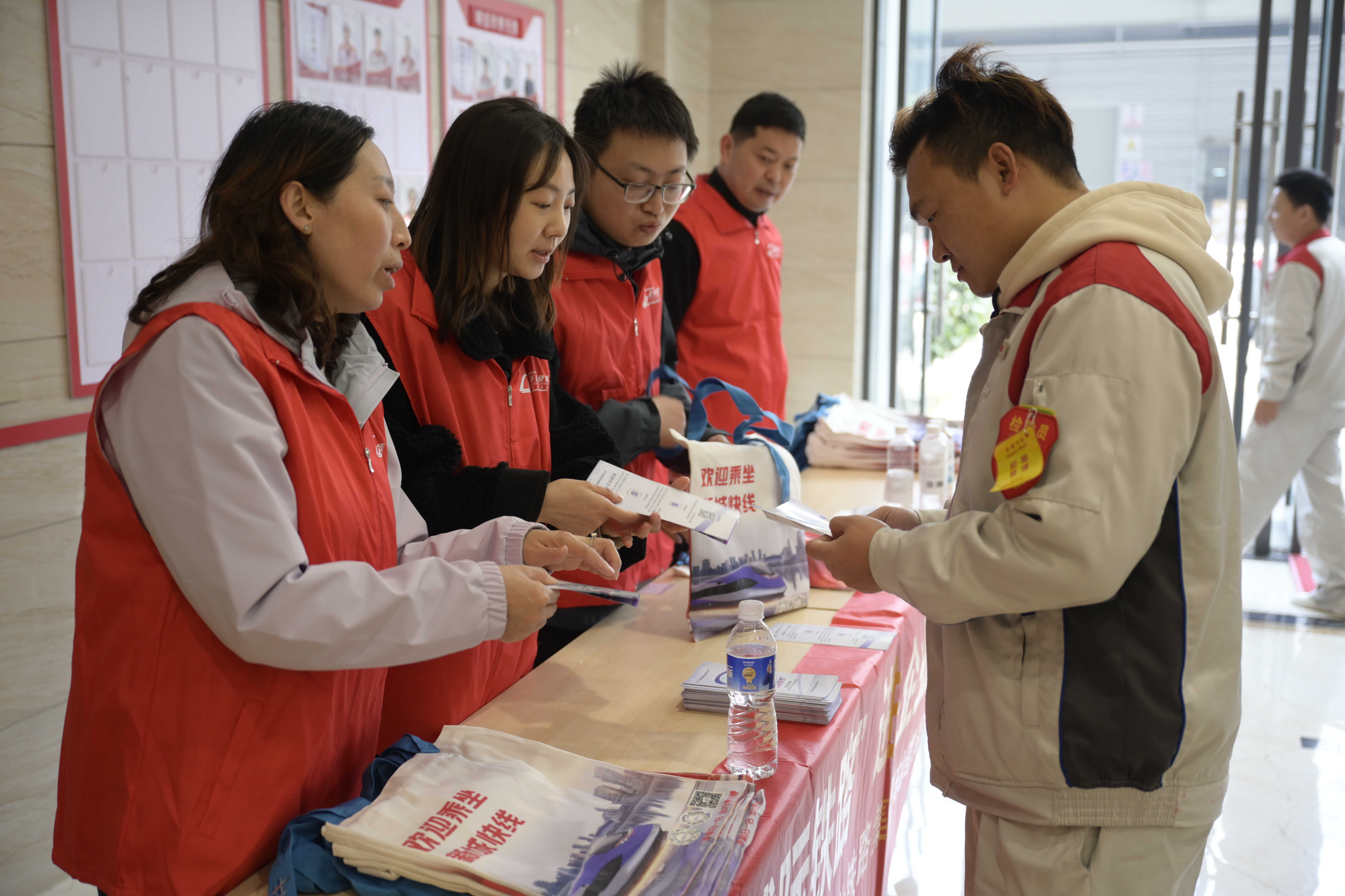 ��yun�����������