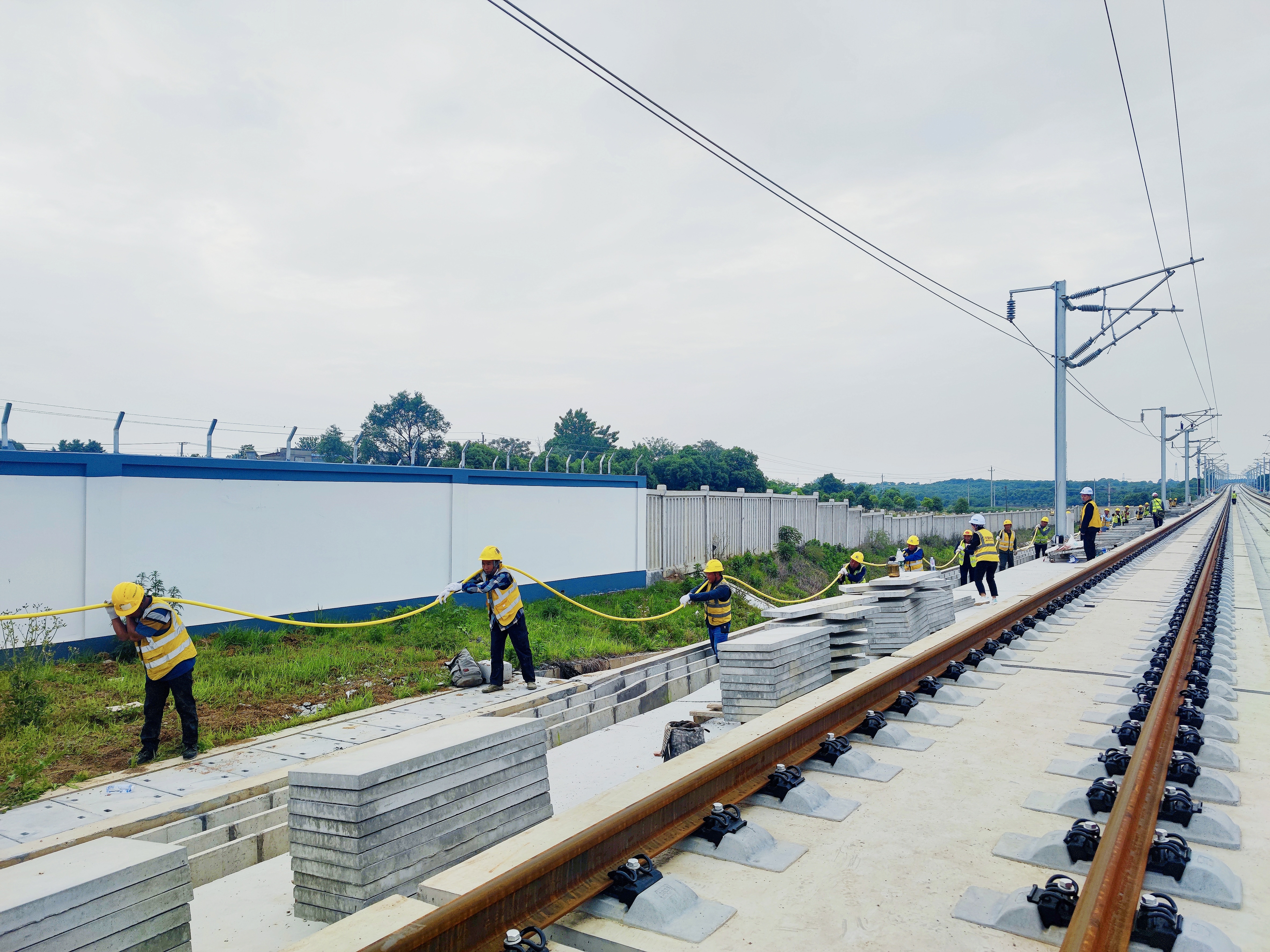 ��yun�����������