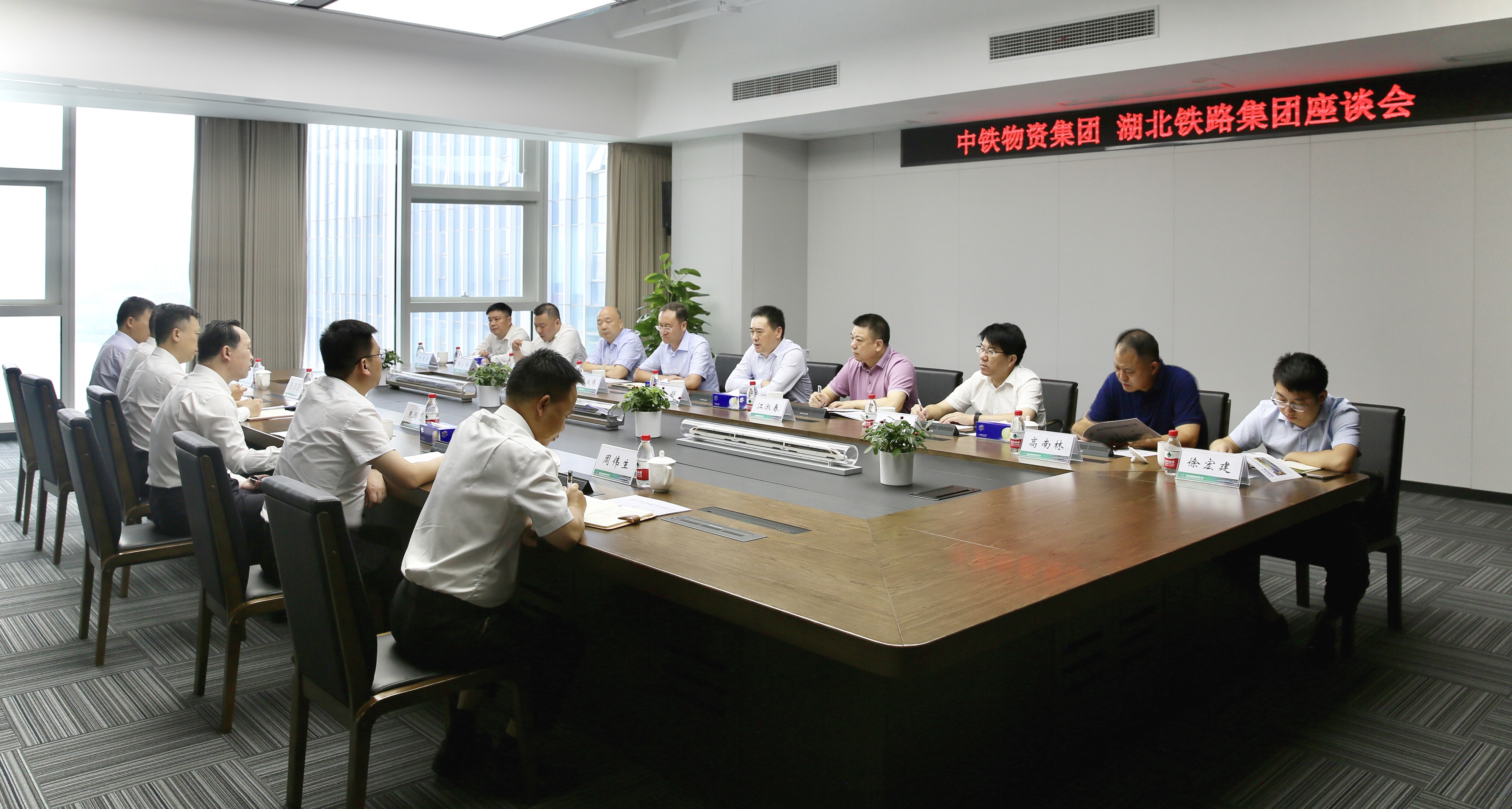 ��yun�����������