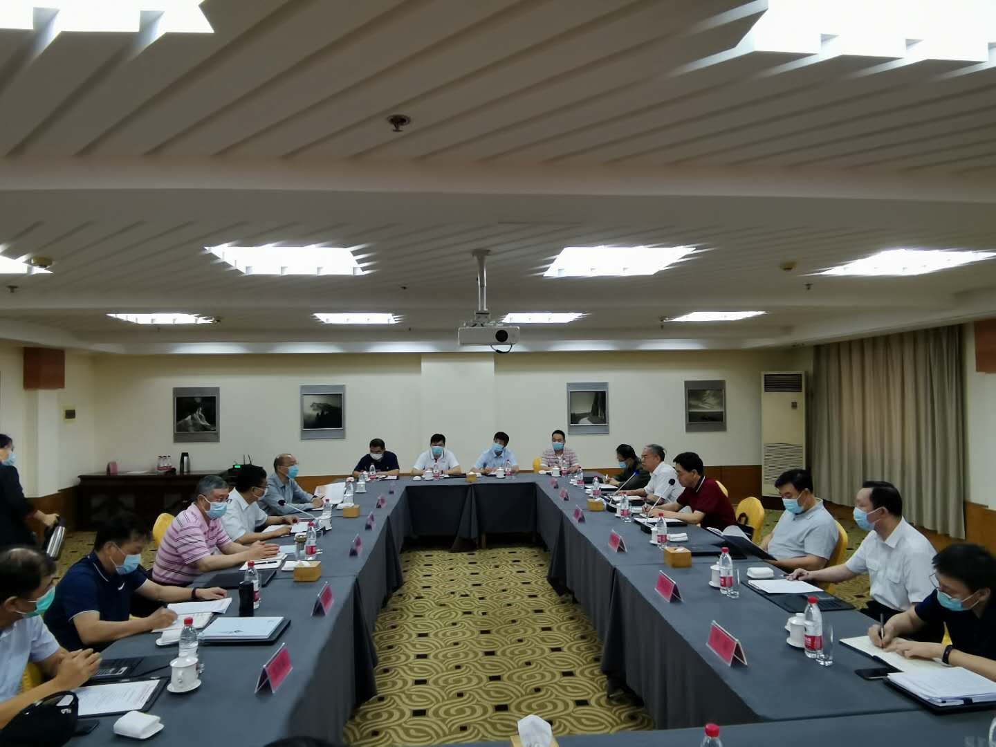 ��yun�����������