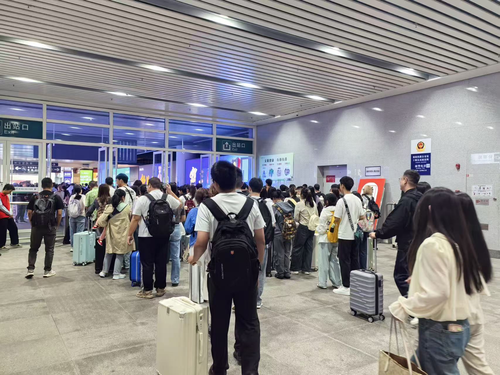 ��yun�����������