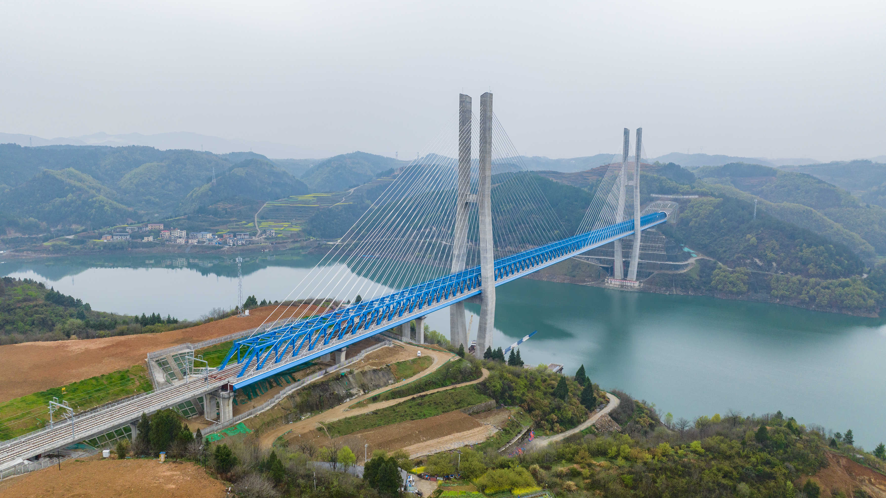 ��yun�����������