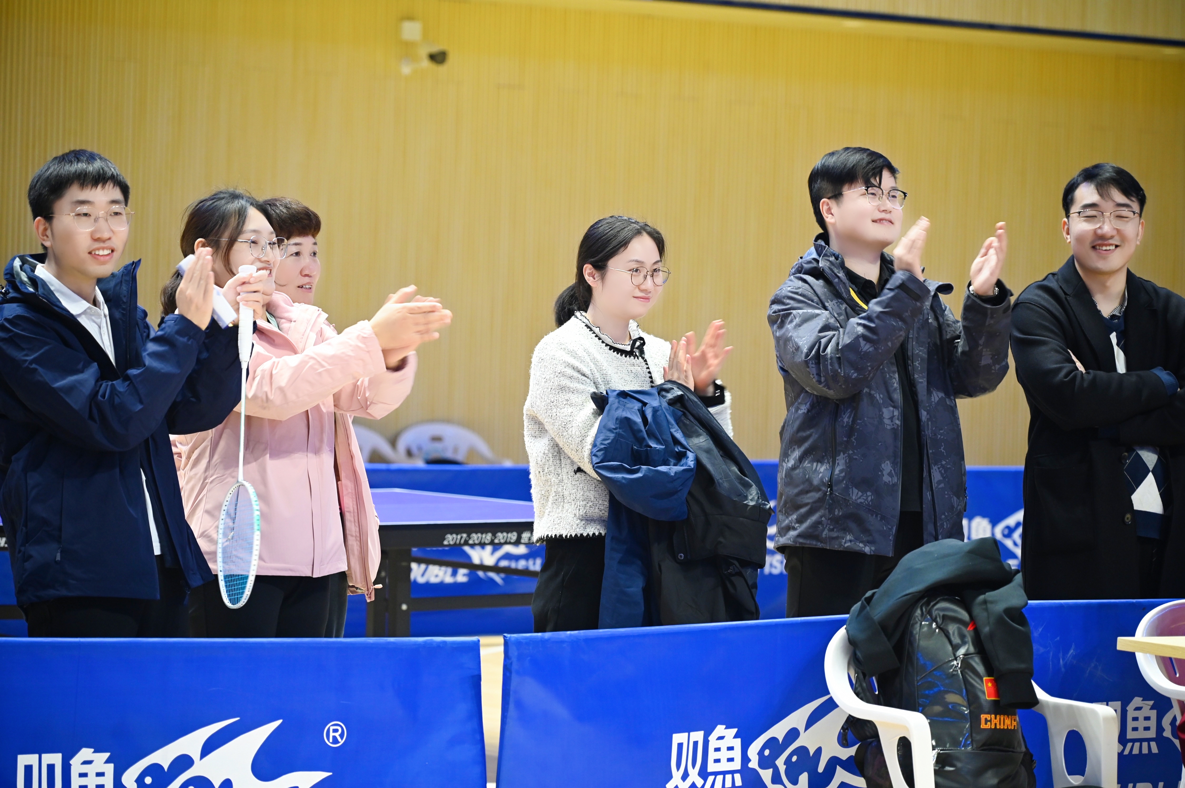 ��yun�����������