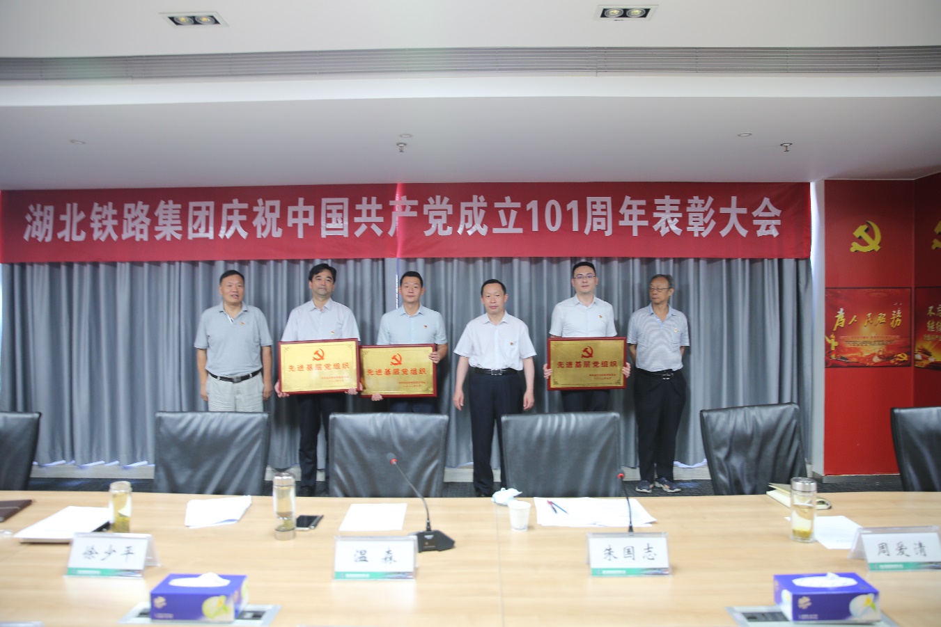 ��yun�����������